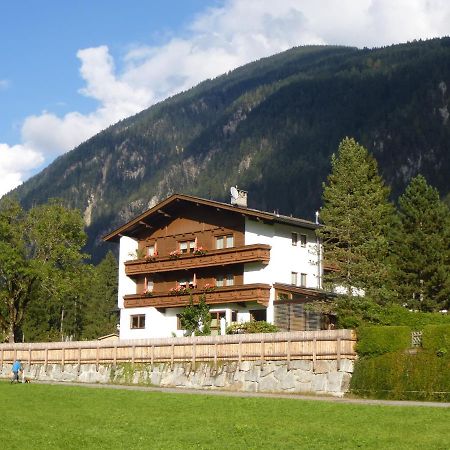 Haus Penkenblick Mayrhofen Exterior foto
